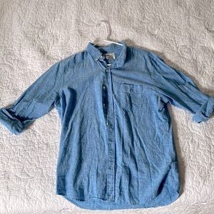 Lightly worn Medium Old Navy Slim Fit Button Down